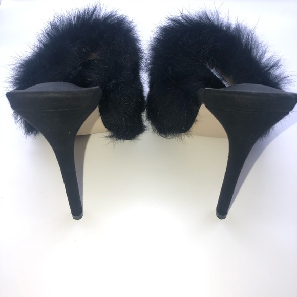 Black fur pointed toe heels - Picture 2 of 3